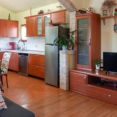 Apartment Gorgeous In With Kitchen *