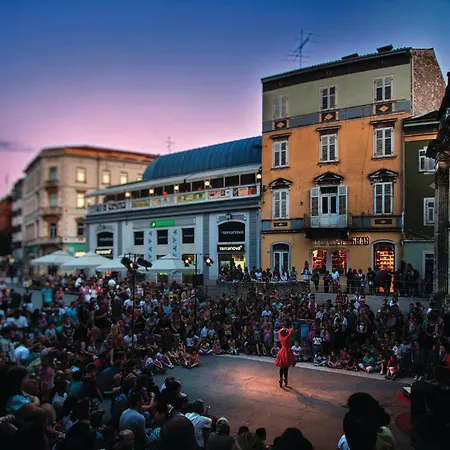 Stunning In With Wifi Apartamento *