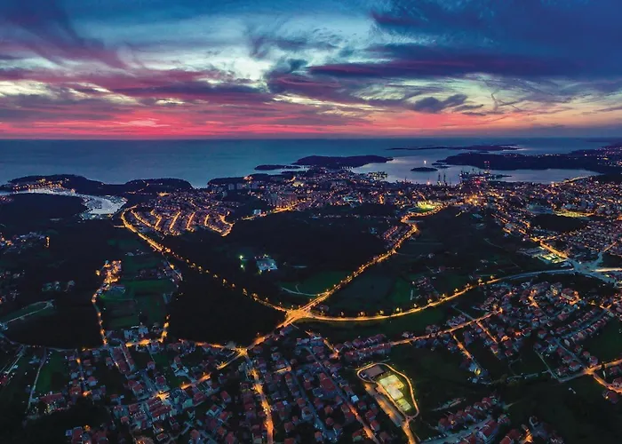 Stunning In With Wifi Apartamento Šišan