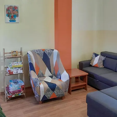2 Bedroom Amazing Apartment In Sisan Lägenhet *